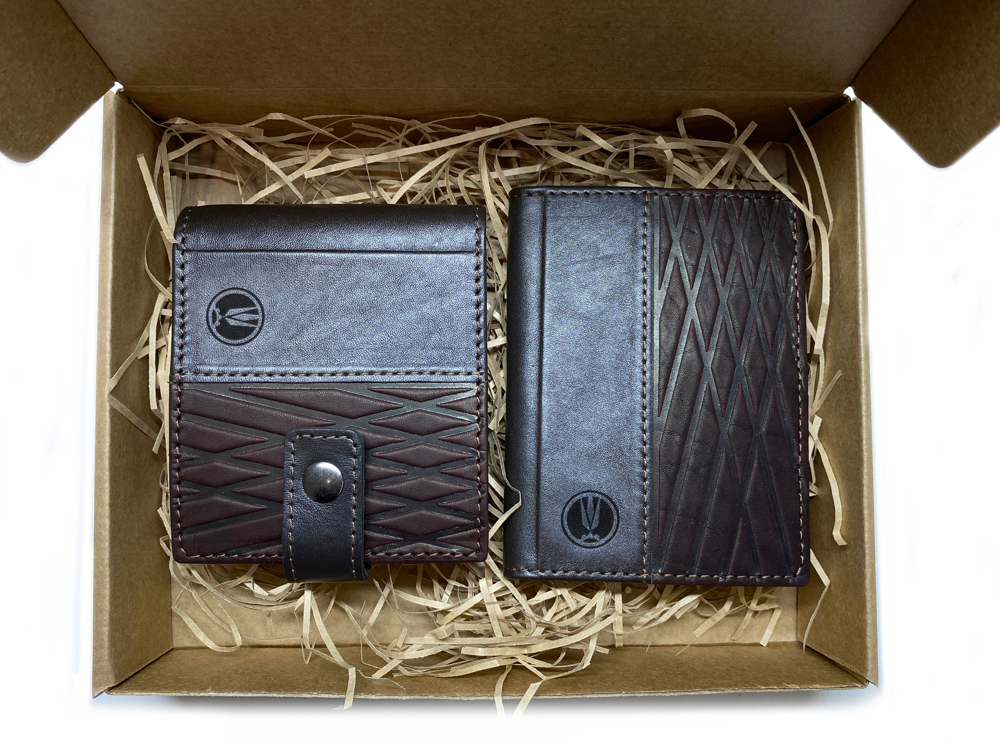 Набор кожаное портмоне и обложка для паспорта подарочный